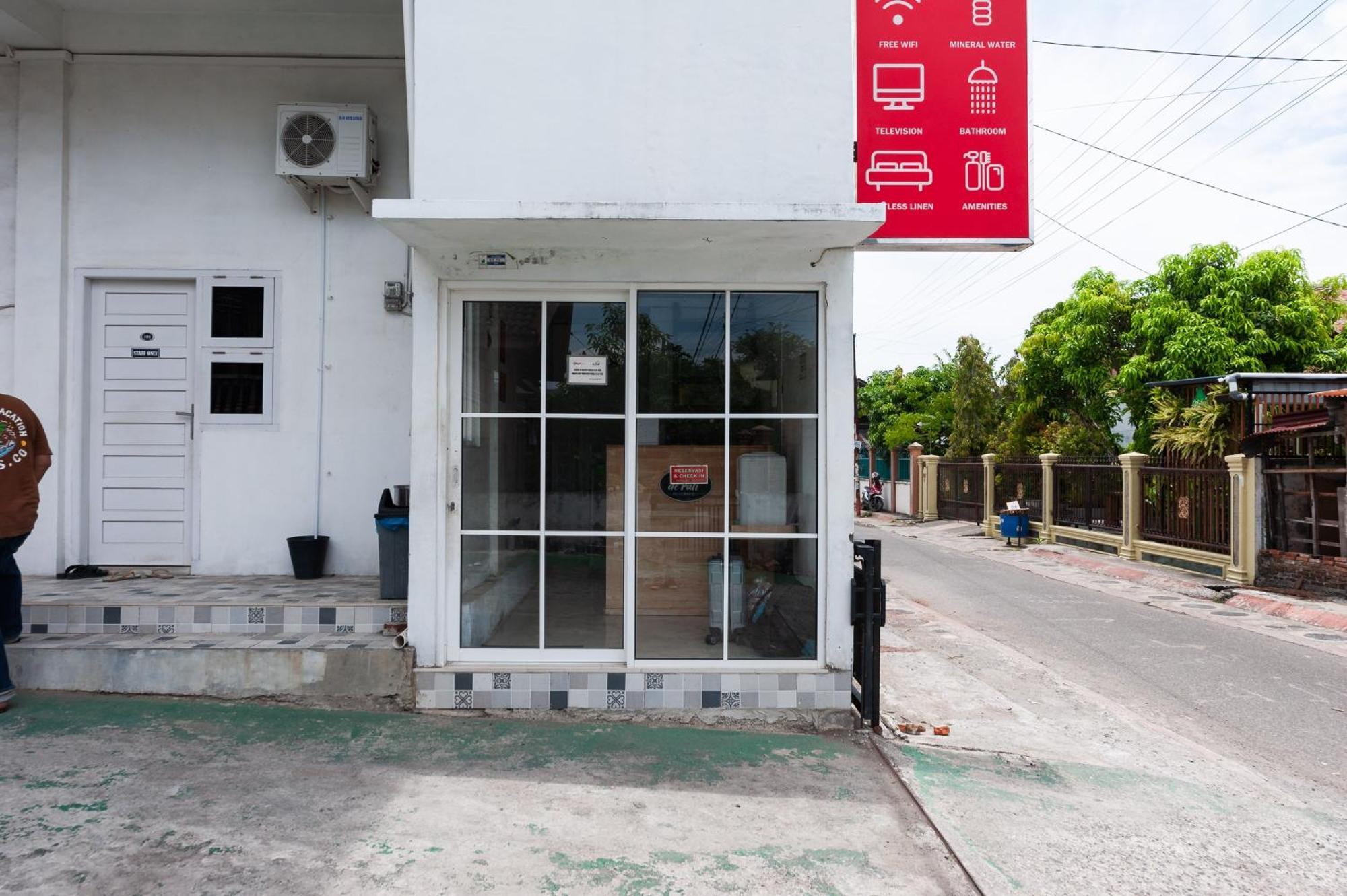RedDoorz Syariah near RSUD Zainoel Abidin Banda Aceh Hotel Luaran gambar