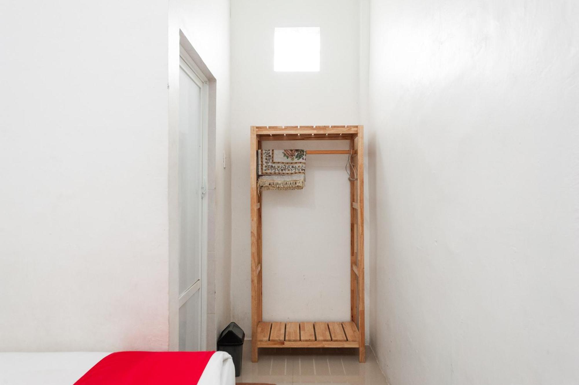 RedDoorz Syariah near RSUD Zainoel Abidin Banda Aceh Hotel Luaran gambar